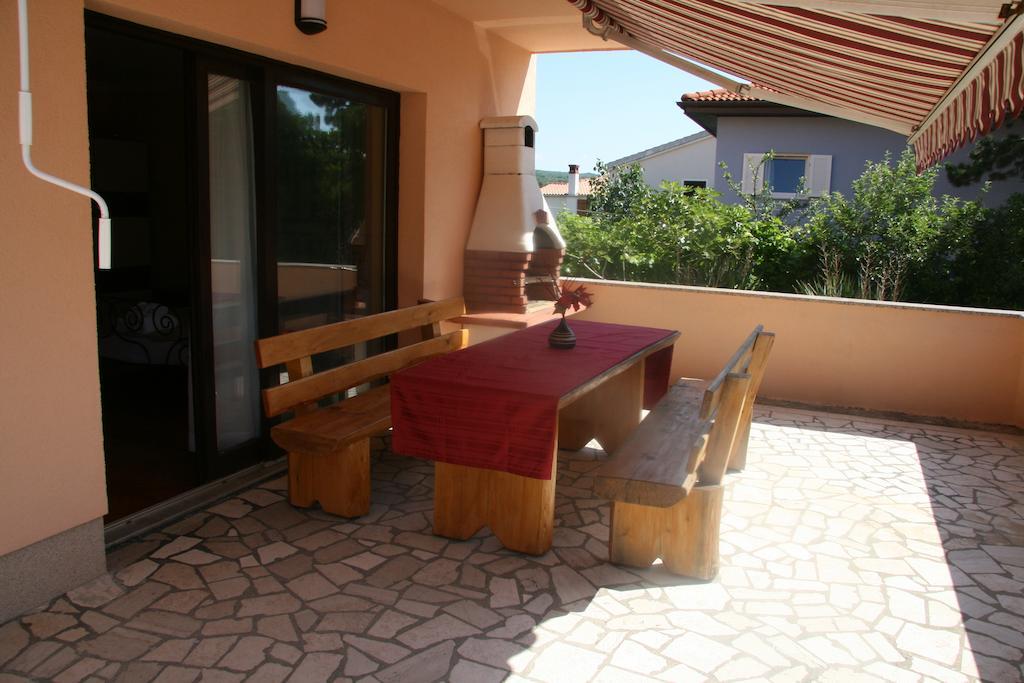 Apartments Karabaic Krk كرك الغرفة الصورة
