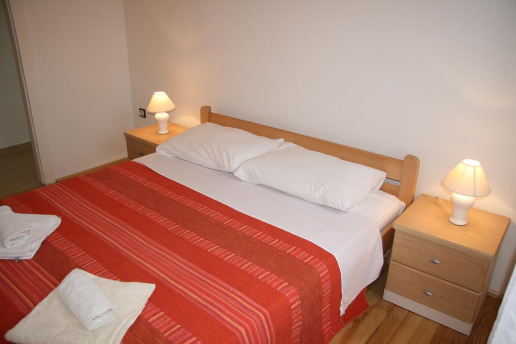 Apartments Karabaic Krk كرك المظهر الخارجي الصورة