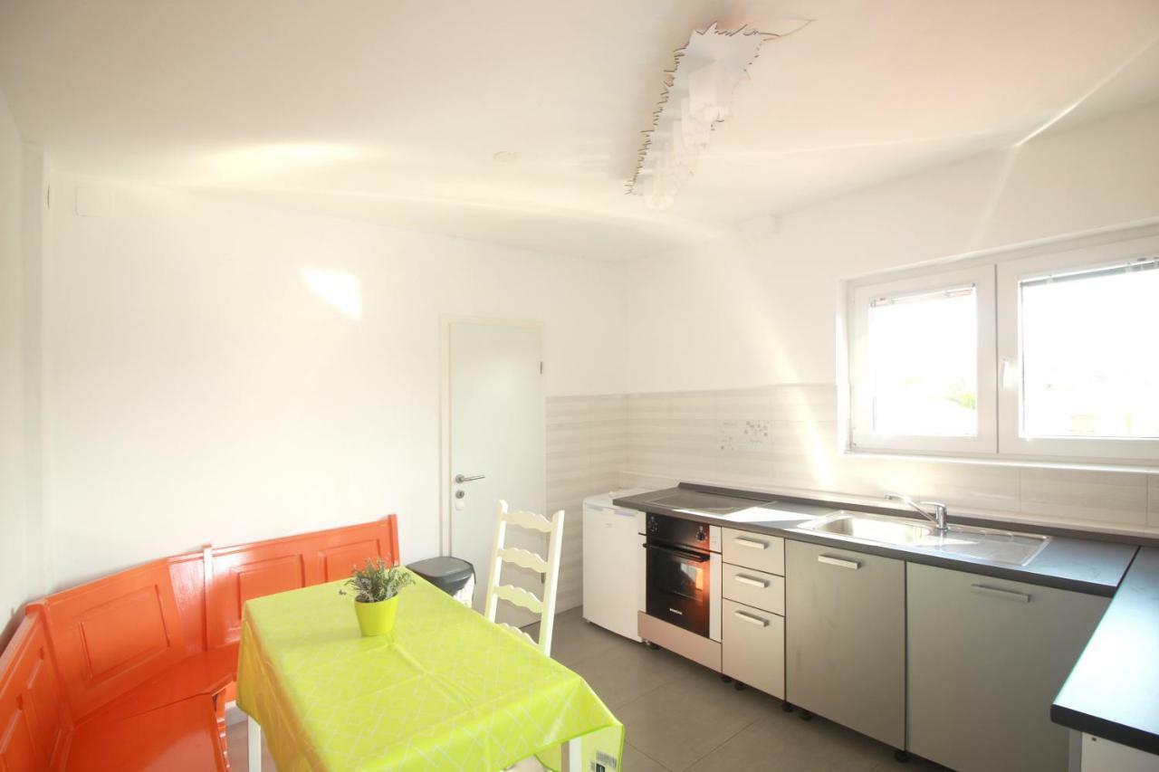 Apartments Karabaic Krk كرك المظهر الخارجي الصورة
