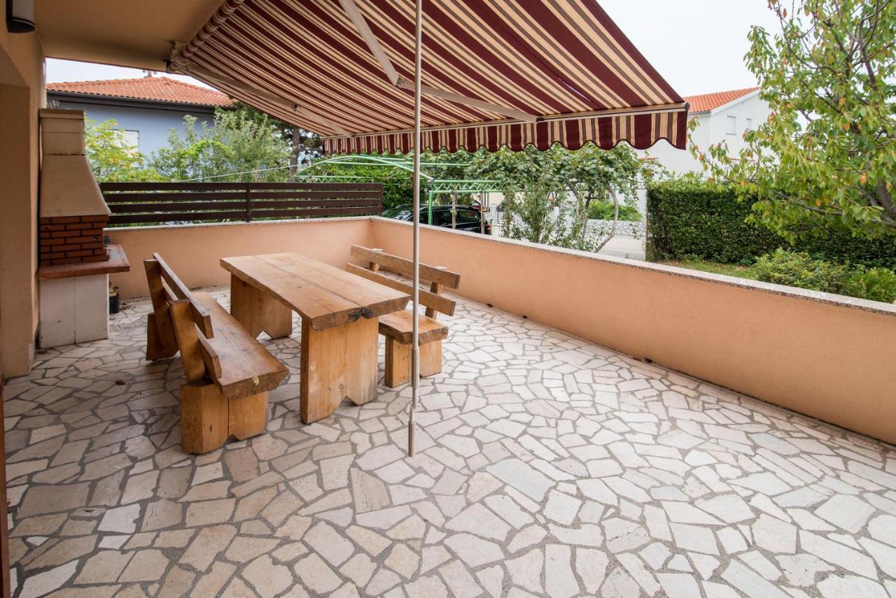 Apartments Karabaic Krk كرك المظهر الخارجي الصورة
