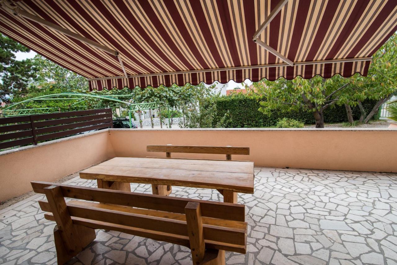Apartments Karabaic Krk كرك المظهر الخارجي الصورة
