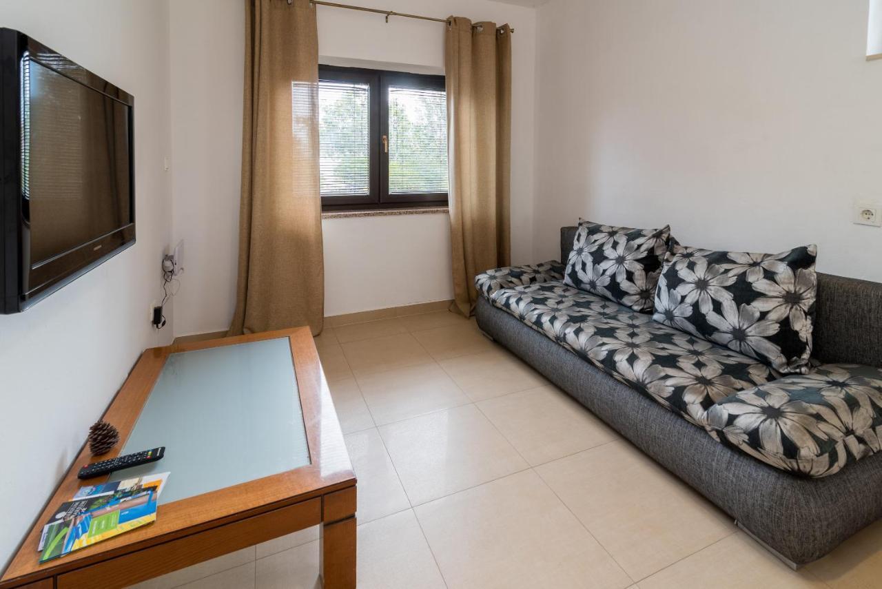 Apartments Karabaic Krk كرك المظهر الخارجي الصورة